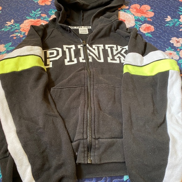 Pink sweater - Picture 2 of 3